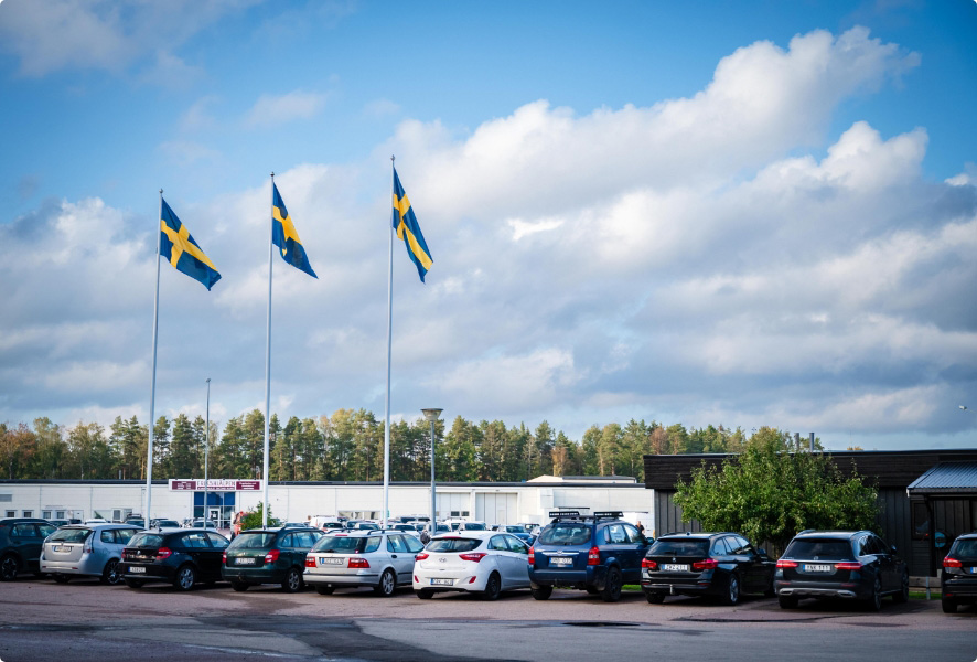 Bild som visar Verkstadsbolaget. Företaget är ISO-certifierade enligt ISO 9001:2015 och 14001:2015.